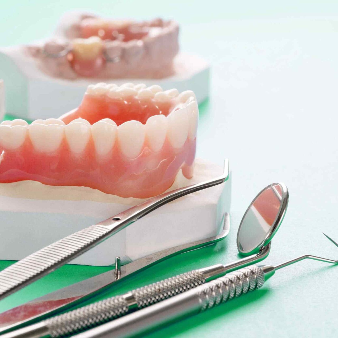 https://sanadentalclinic1.com/wp-content/uploads/2020/01/post-30-1280x1280.jpg